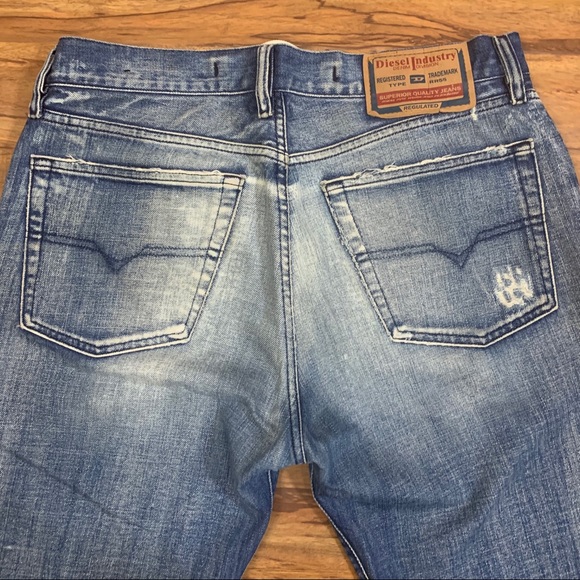 Diesel Light Wash Jeans - Picture 4 of 5